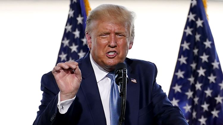 Trump reaktivierte in Arizona auch ein bislang unerfülltes Versprechen aus dem vergangenen Wahlkampf.