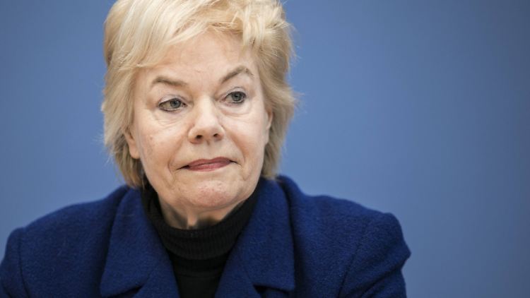 Präsidentin der Desiderius-Erasmus-Stiftung ist die ehemalige CDU-Abgeordnete Erika Steinbach.