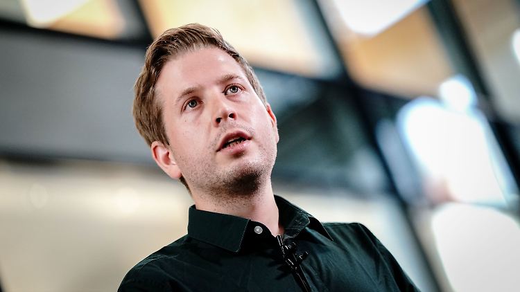 Er will sie nicht, aber eine neue Große Koalition schließt Kühnert nicht mehr aus.