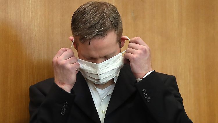 Der Angeklagte will mit niemandem außer dem Mitangeklagten über den geplanten Mord an Lübcke gesprochen haben.
