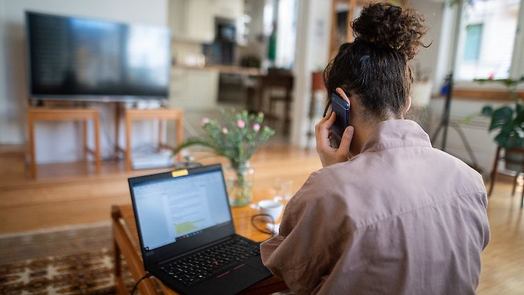 Durch die Corona-Krise haben viele Unternehmen ihre Arbeitsprozesse ins Homeoffice verlagert. 