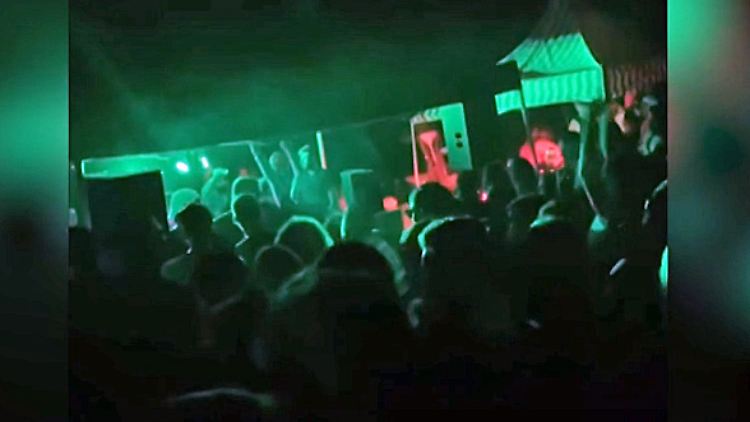 kölner techno-rave.jpg