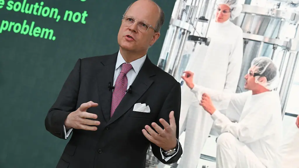 Wie-entwickelte-sich-das-Geschaeft-von-Boehringer-Ingelheim-im-vergangenen-Jahr-2023-hatte-Konzernchef-Hubertus-von-Baumbach-als-ein-sehr-starkes-Jahr-bezeichnet