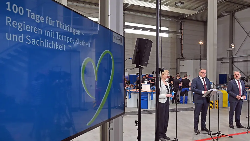 Thueringens-Landesregierung-hat-die-Bilanz-ihrer-ersten-100-Tage-im-Amt-vorgelegt