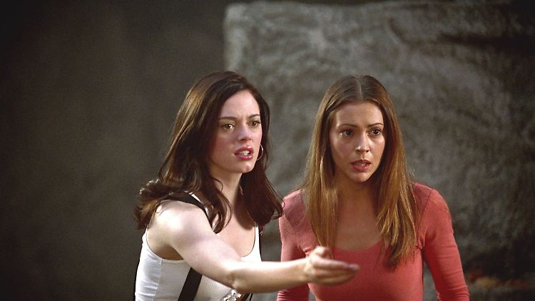 In der Serie "Charmed" kämpften sie noch Seite an Seite: Rose McGowan (links) und Alyssa Milano.