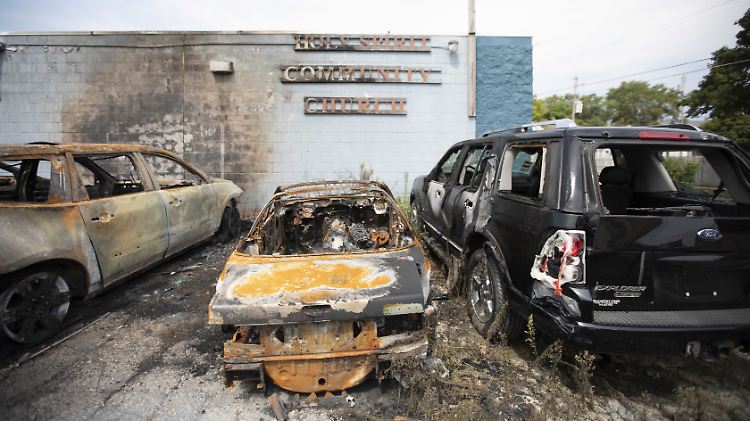 Autowracks nach gewaltsamen Protesten gegen Polizeigewalt in der US-Stadt Kenosha: