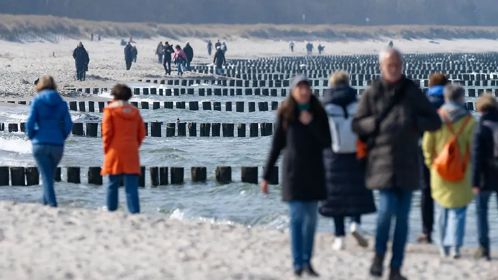 Warm-sehr-trocken-und-sonnig-so-laesst-sich-das-Maerzwetter-in-Mecklenburg-Vorpommern-kurz-zusammenfassen-Archivbild