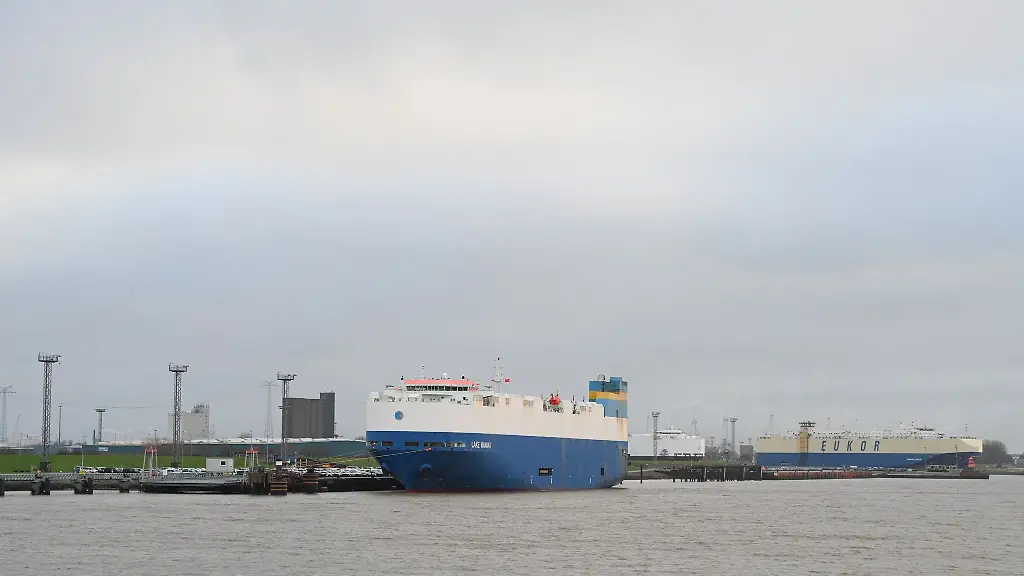 Der-neue-Liegeplatz-im-Aussenhafen-soll-zwischen-Emspier-und-dem-Emskai-entstehen