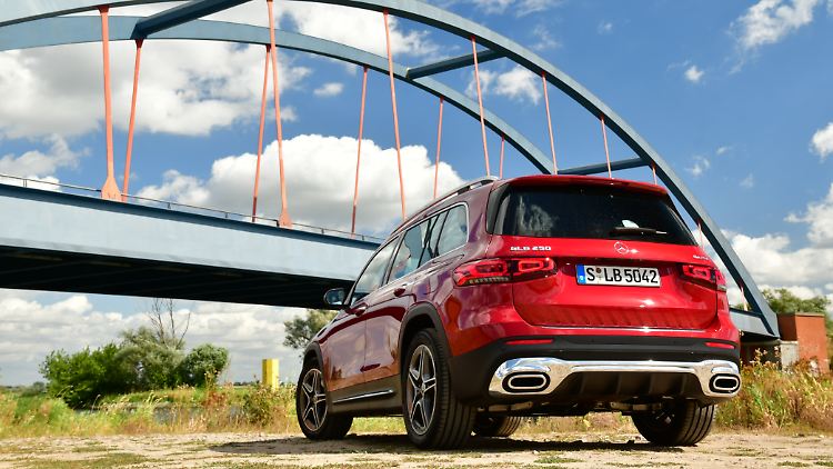 Die Orientierung am Design des GLS verschafft dem GLB viel Platz im Innenraum.