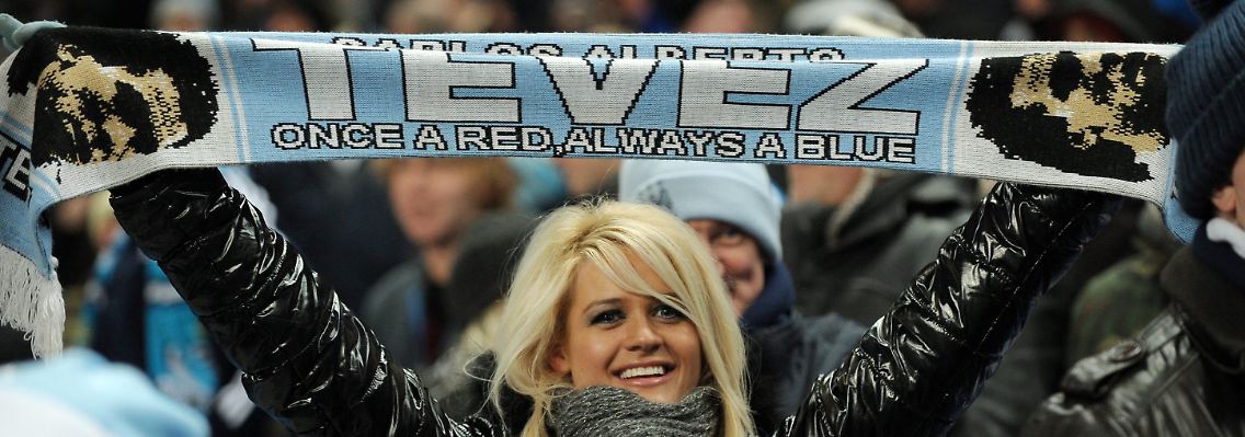 Immerhin: Manchesters Kapitän Carlos Tevez bleibt jetzt wohl doch.