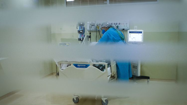 Durch die schlechte medizinische Infrastruktur in Brasilien konnte die schwangere Frau nicht gleich auf eine Intensivstation eingewiesen werden.