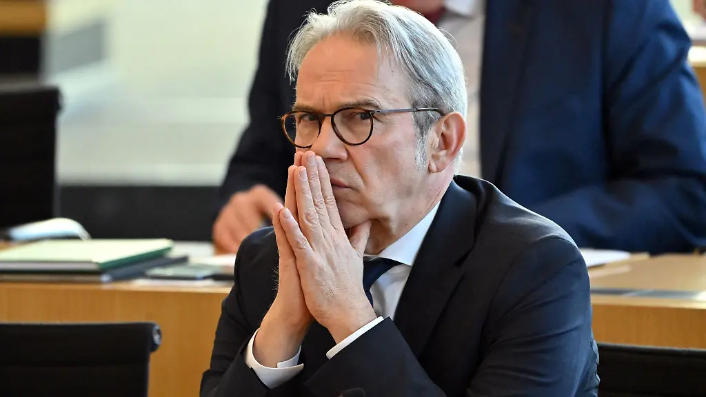 Innenminister-Georg-Maier-SPD-legt-die-Kriminalstatistik-fuer-das-Jahr-2024-vor