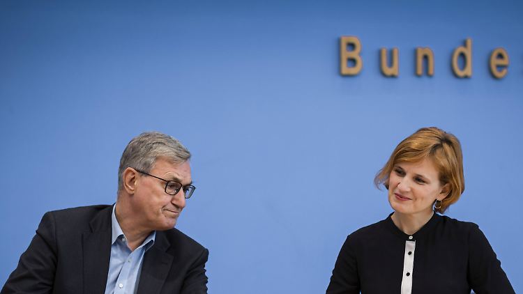 Katja Kipping und Bernd Riexinger führen seit acht Jahren die Linkspartei.
