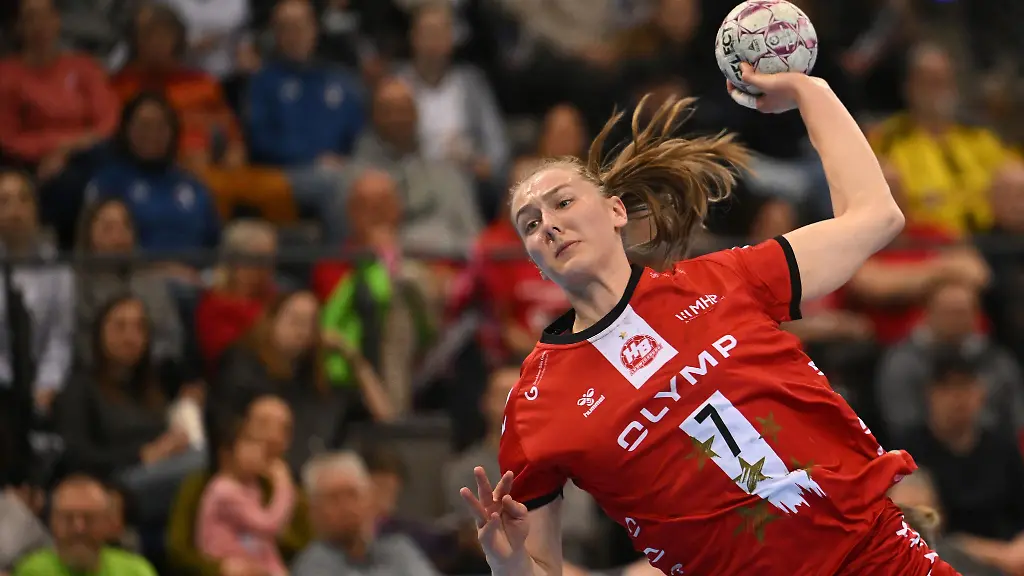 Viola-Leuchter-war-in-Ljubljana-mit-vier-Toren-die-beste-Ludwigsburger-Werferin