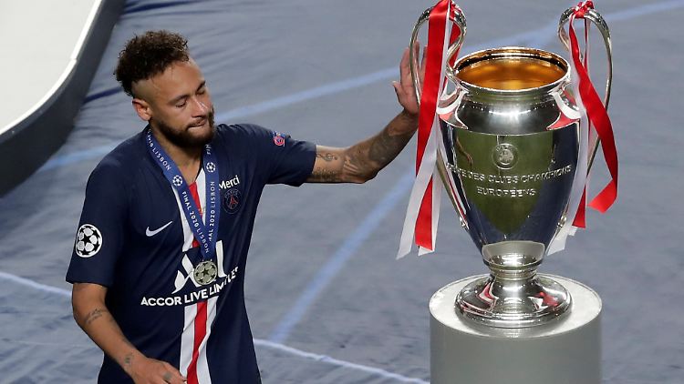 Neymar hat mit seinem Klub vor einer Woche den Gewinn der Champions League verpasst.