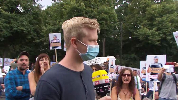 Corona-Demo Berlin 2.JPG