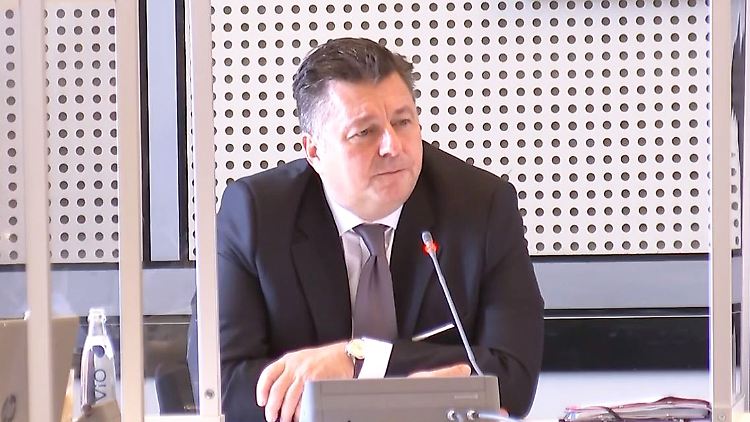 Geisel Berlin Corona-Demo.JPG