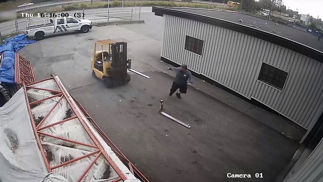 Gabelstapel-Fahrer Unglück.JPG