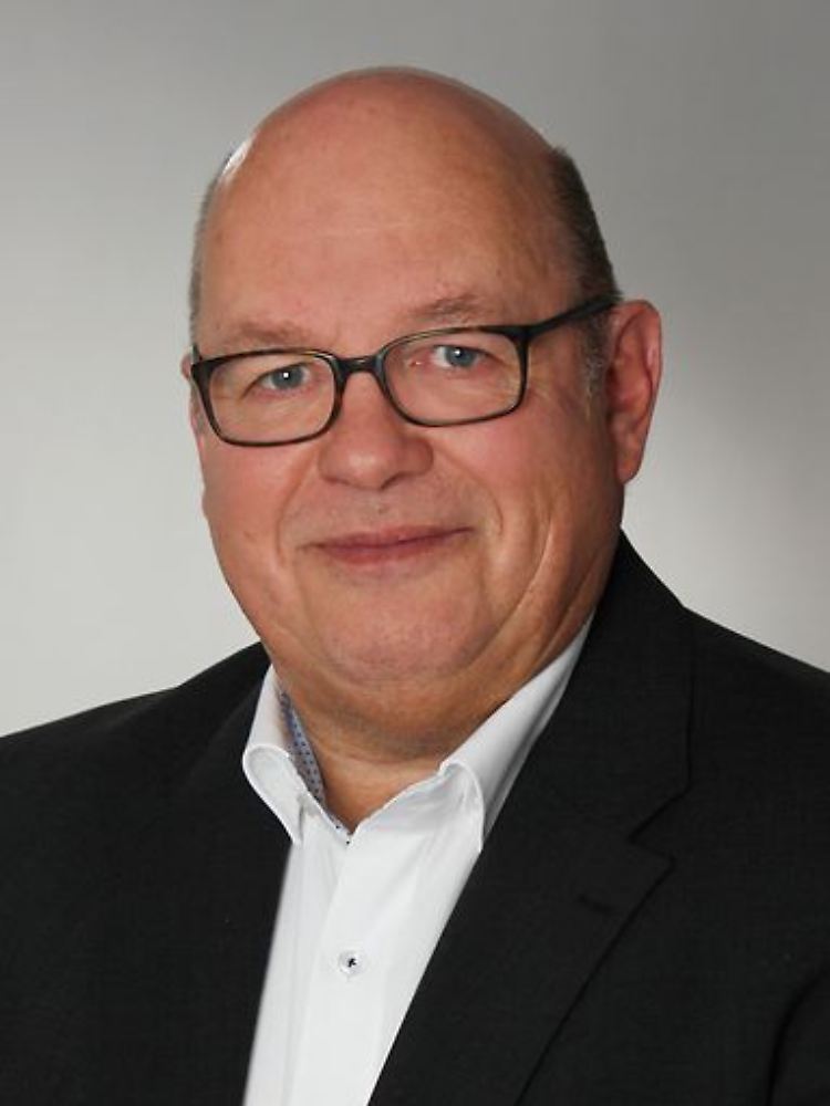 Rafael Behr ist Professor für Polizeiwissenschaften am Hochschulbereich der Akademie der Polizei Hamburg.