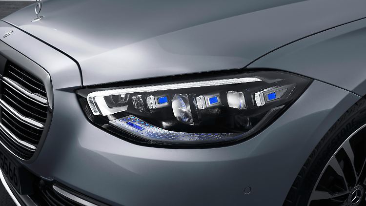 Das neue LED-Licht der neuen Mercedes S-Klasse ist 100-mal genauer als das der Vorgängergeneration.