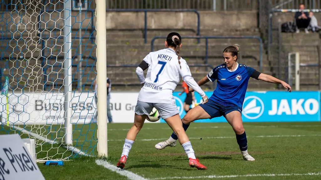 Potsdams-Jennifer-Cramer-r-kann-das-0-1-von-Ereleta-Memeti-nicht-verhindern