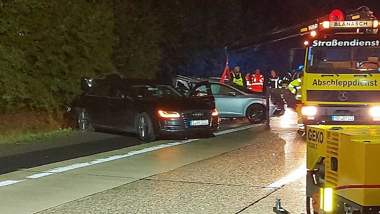 Nördlich von Heilbronn führt Aquaplaning zu zwei Unfällen innerhalb kurzer Zeit.