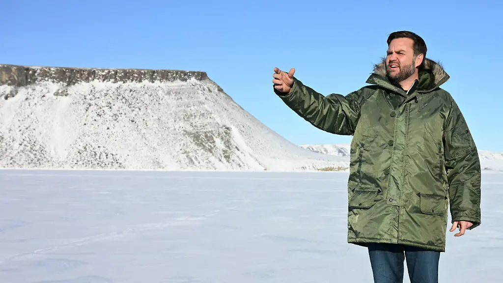 AFP-20250328-38BZ9CN-v2-HighRes-TopshotUsDenmarkGreenlandDiplomacyDefense