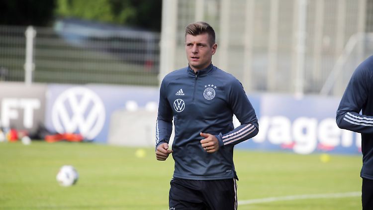 Will mit der DFB-Elf im nächsten Jahr unbedingt die EM gewinnen: Toni Kroos.