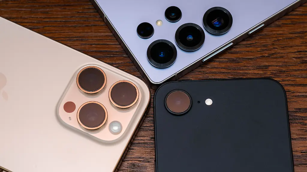 Galaxy-S25-Ultra-iPhone-16E-iPhone-16-Pro-Max-5-von-1