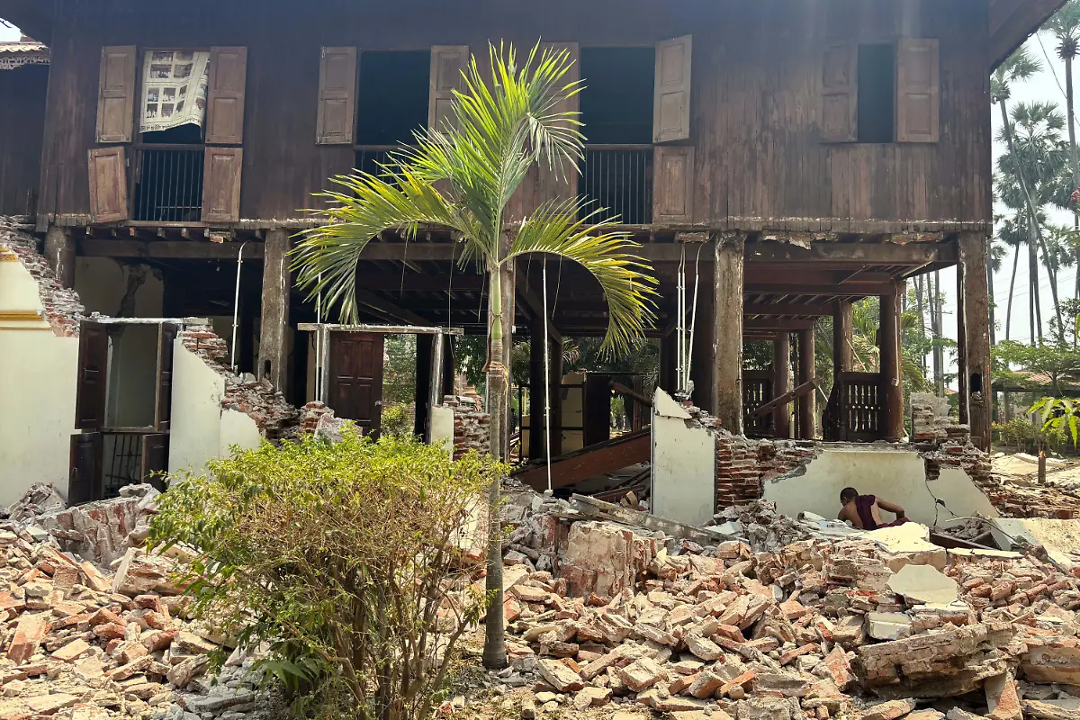 20644611329f023d20e4b093b51a6a18