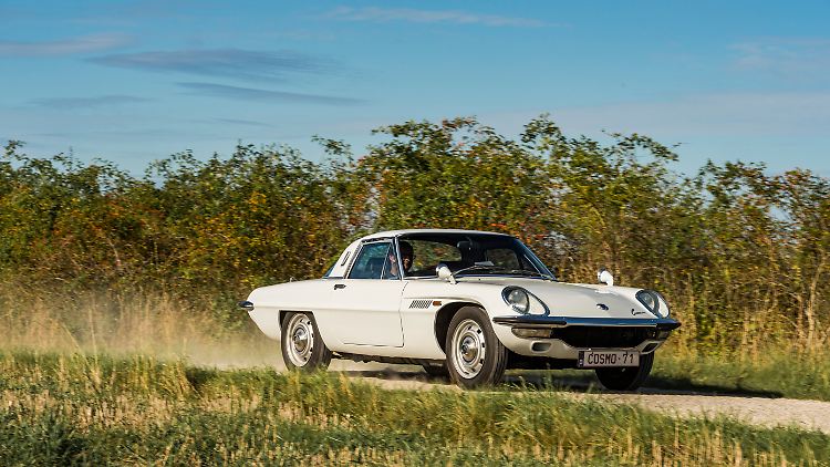 Der Mazda 110 S Cosmo war eiens der ersten Modelle mit Wankelmotor.