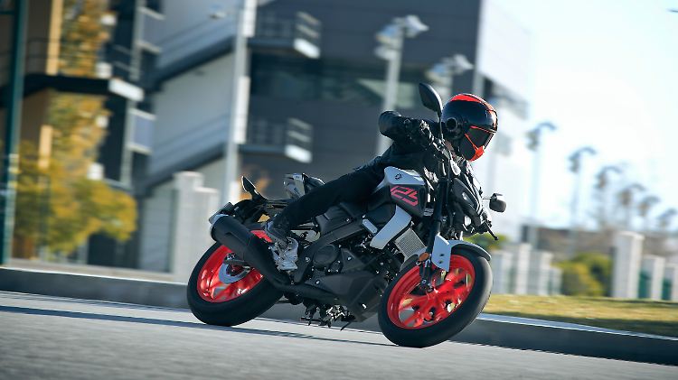 Die Yamaha MT-125 ist eine Sportskanone im Kleinformat.