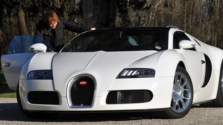 So sieht er aus, der Luxussportwagen. Der Bugatti Veyron hat 1001 PS und kostet 1,2 Millionen Euro.