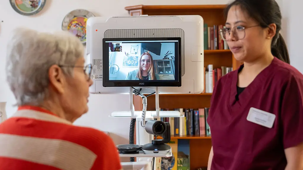 Durch-die-Videozuschaltung-werden-Wege-fuer-das-Personal-reduziert