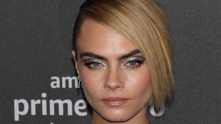 Cara Delevingne führt seit einigen Wochen eine "lockere" Beziehung.