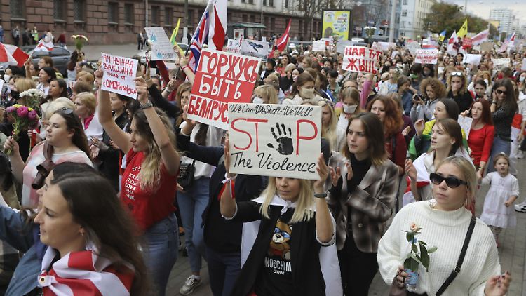 Die Opposition hat in der Hauptstadt Minsk und in zahlreichen anderen Städten zum sogenannten „Marsch der Frauen“ aufgerufen.