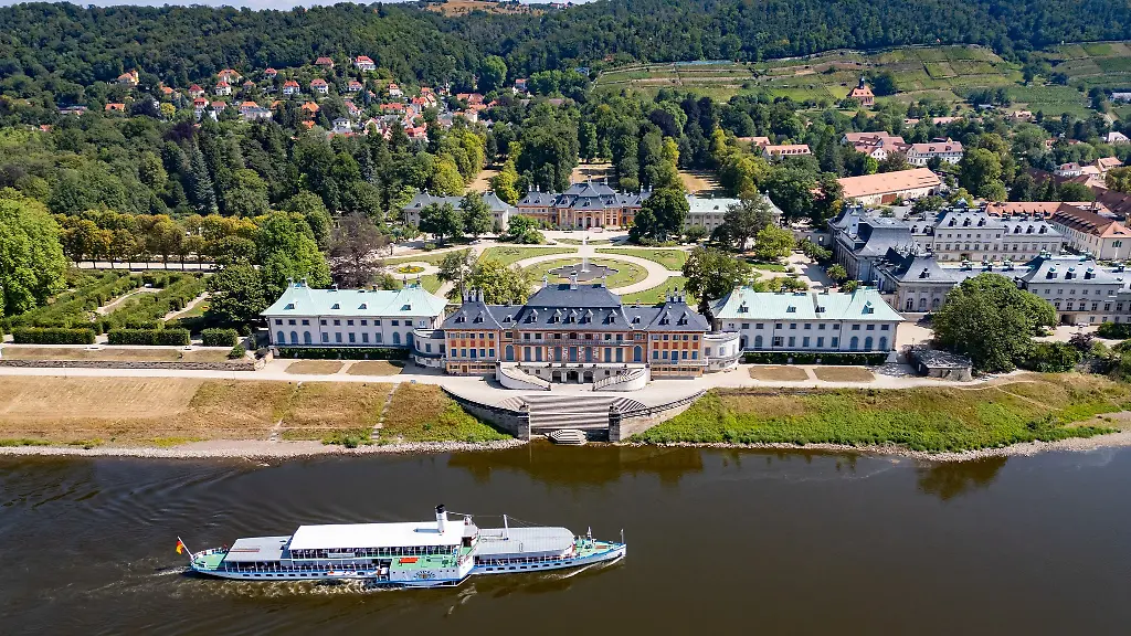 Auch-im-vergangenen-Jahr-zog-das-Schloss-Pillnitz-mit-seinem-Park-die-meisten-Besucher-an