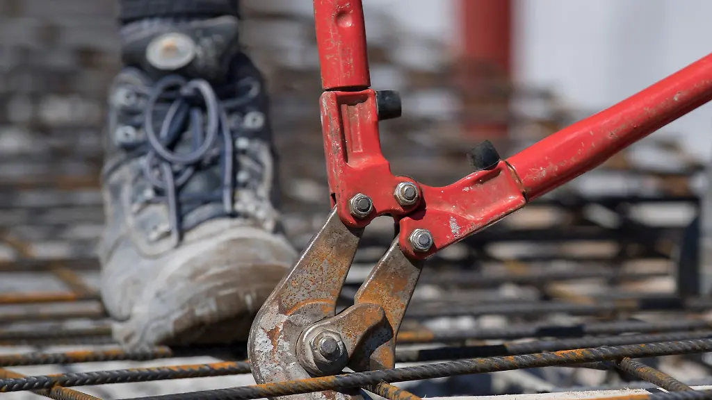 Rund-60-Prozent-der-Vollzeitbeschaeftigten-in-Sachsen-Anhalt-sind-als-Fachkraefte-eingestuft