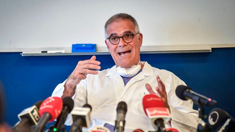 Alberto Zangrillo behandelt Berlusconis Corona-Infektion.