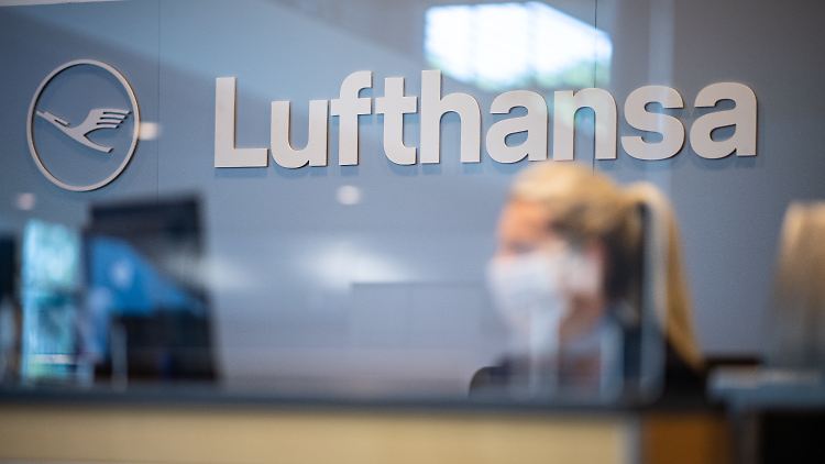 Flotte und Personaldecke könnten bei der Lufthansa weiter schrumpfen.