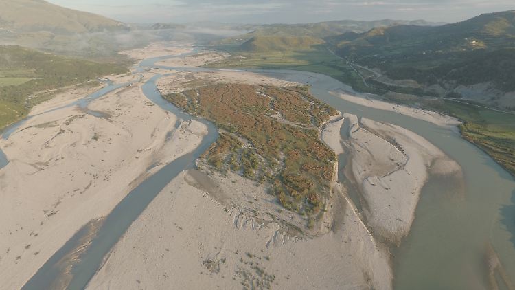 Die Wasserkaftwerke am Mittellauf des Flusses Vjosa in Albanien sind umstritten.