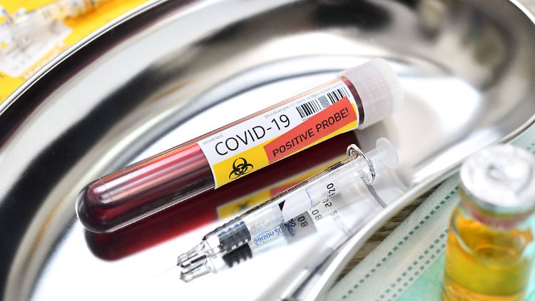 Die Impfstoff-Zulassung soll kein Politikum sein: Pharma-Firmen fürchten um Vertrauen in der Bevölkerung. 