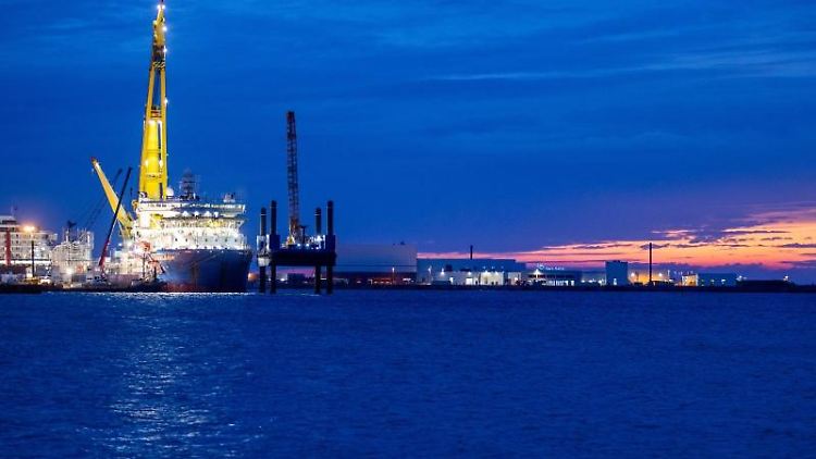 Das russische Verlegeschiff "Akademik Tscherski"