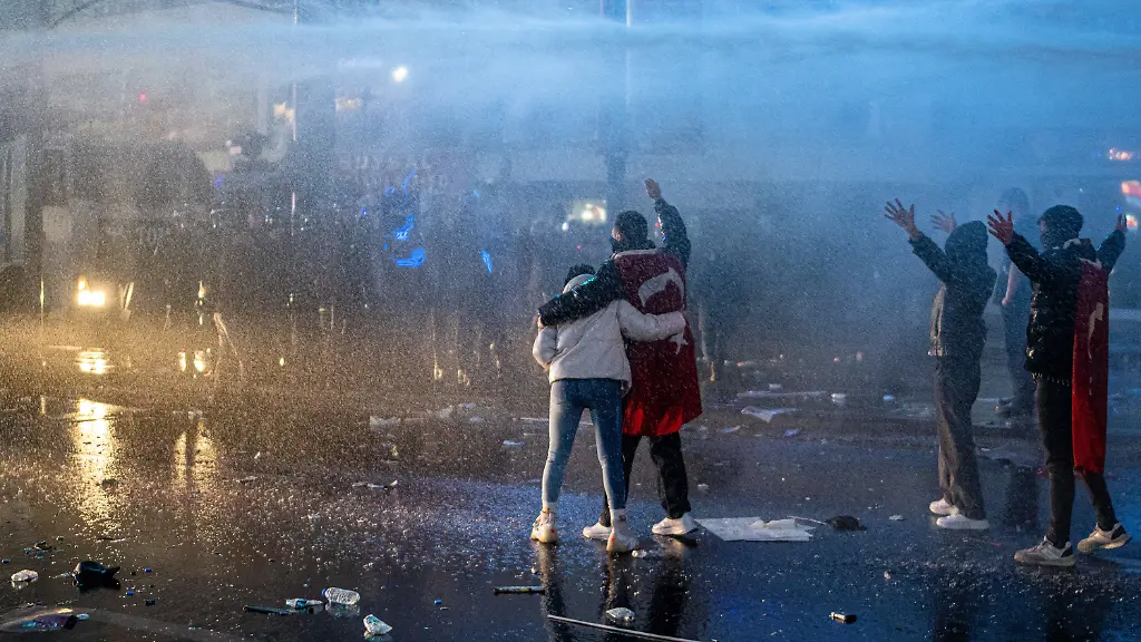 7ad1cfd681038cc5990981c6c59c04ca