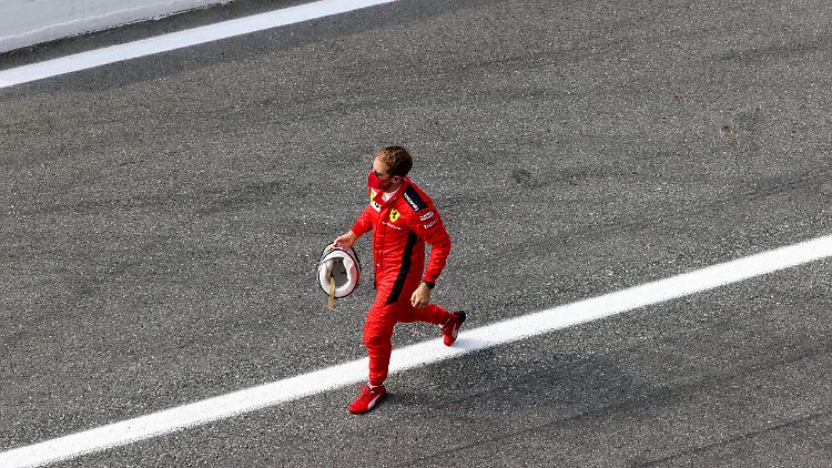 Sebastian Vettel eilt dieses Jahr in seinem Ferrari von Desaster zu Desaster.