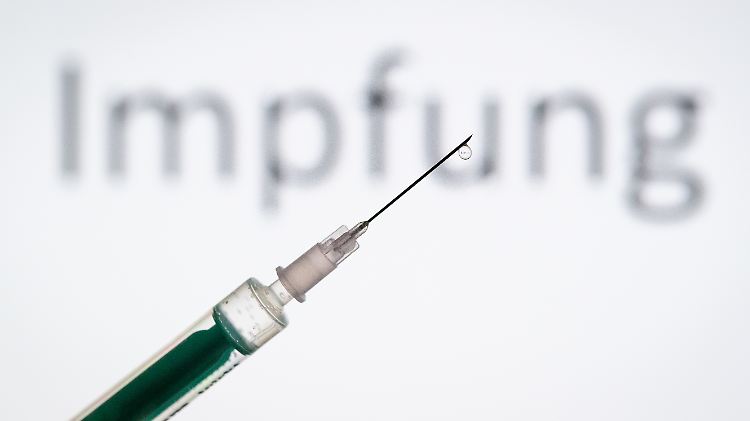 Es ist noch unklar, wann welcher Impfstoff gegen das Coronavirus zugelassen wird. Die EU jedoch will dann schnell Zugriff auf hunderte Millionen Dosen haben.