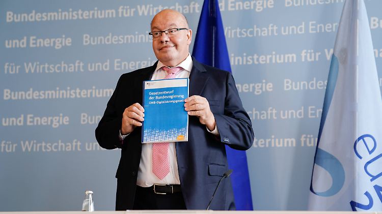Mit der Gesetzesnovelle will der Bund die Kontrolle über die Tech-Riesen verbessern. Altmaier stellte sie vor. 