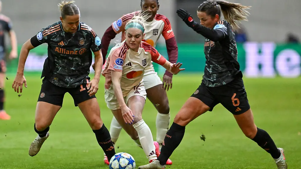 Die-Bayern-Fussballerinnen-haben-das-Viertelfinal-Hinspiel-mit-0-2-gegen-Lyon-verloren