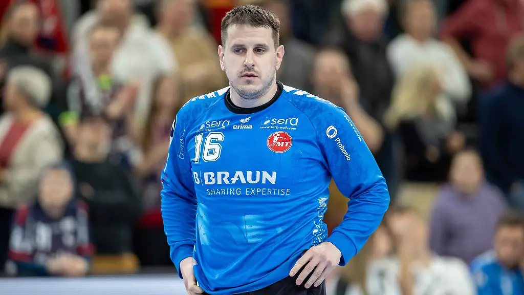 Melsungens-Torhueter-Simic-ist-gegen-Gummersbach-der-Fels-in-der-Brandung