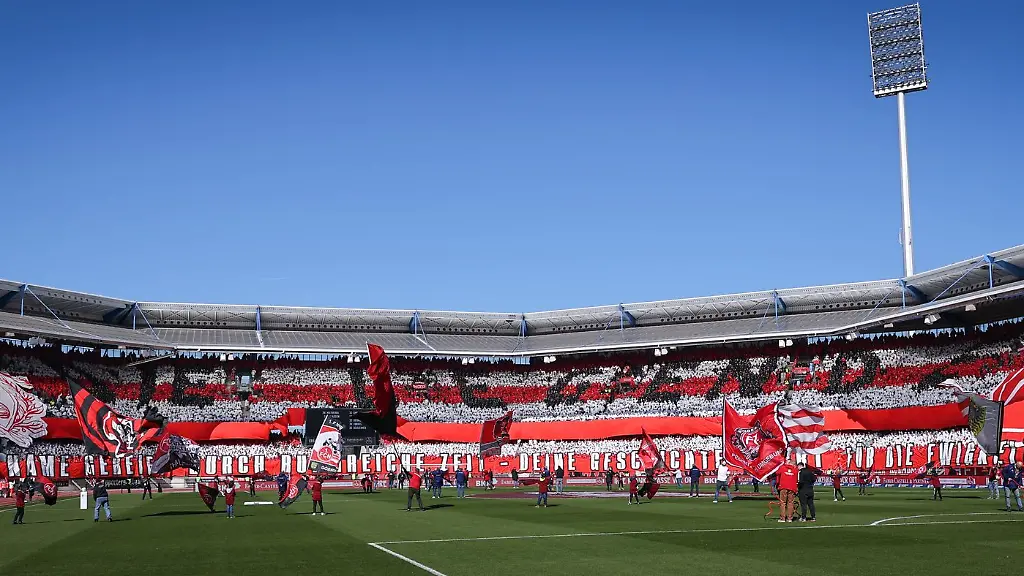 Die-Stadt-Nuernberg-und-der-FCN-wollen-ein-moderneres-Stadion